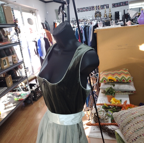 Medieval Renaissance Gothic Hunter Green Dress Medium - Picture 7 of 11